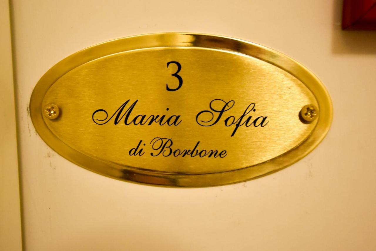 Bed & Breakfast Domus Borbonica Napoli