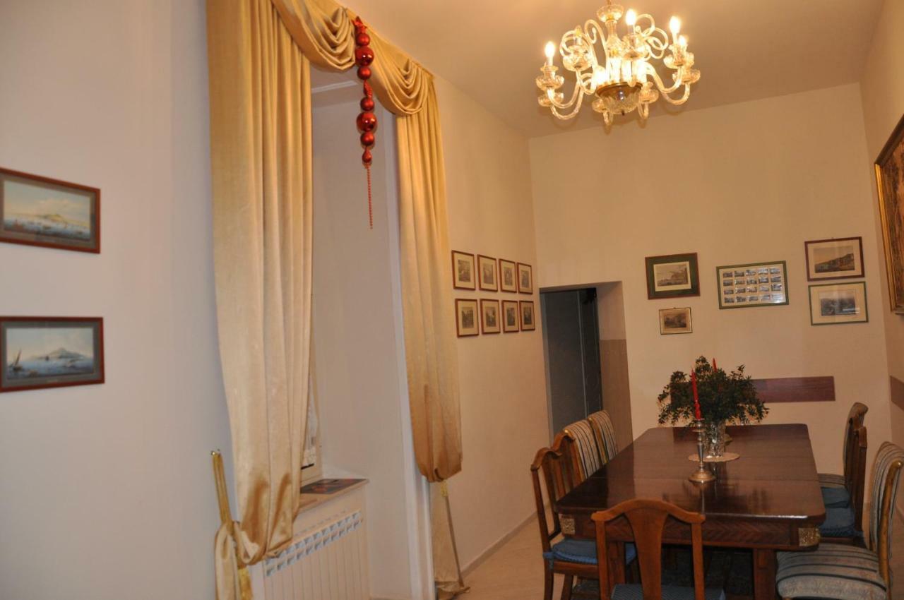 Bed & Breakfast Domus Borbonica Napoli