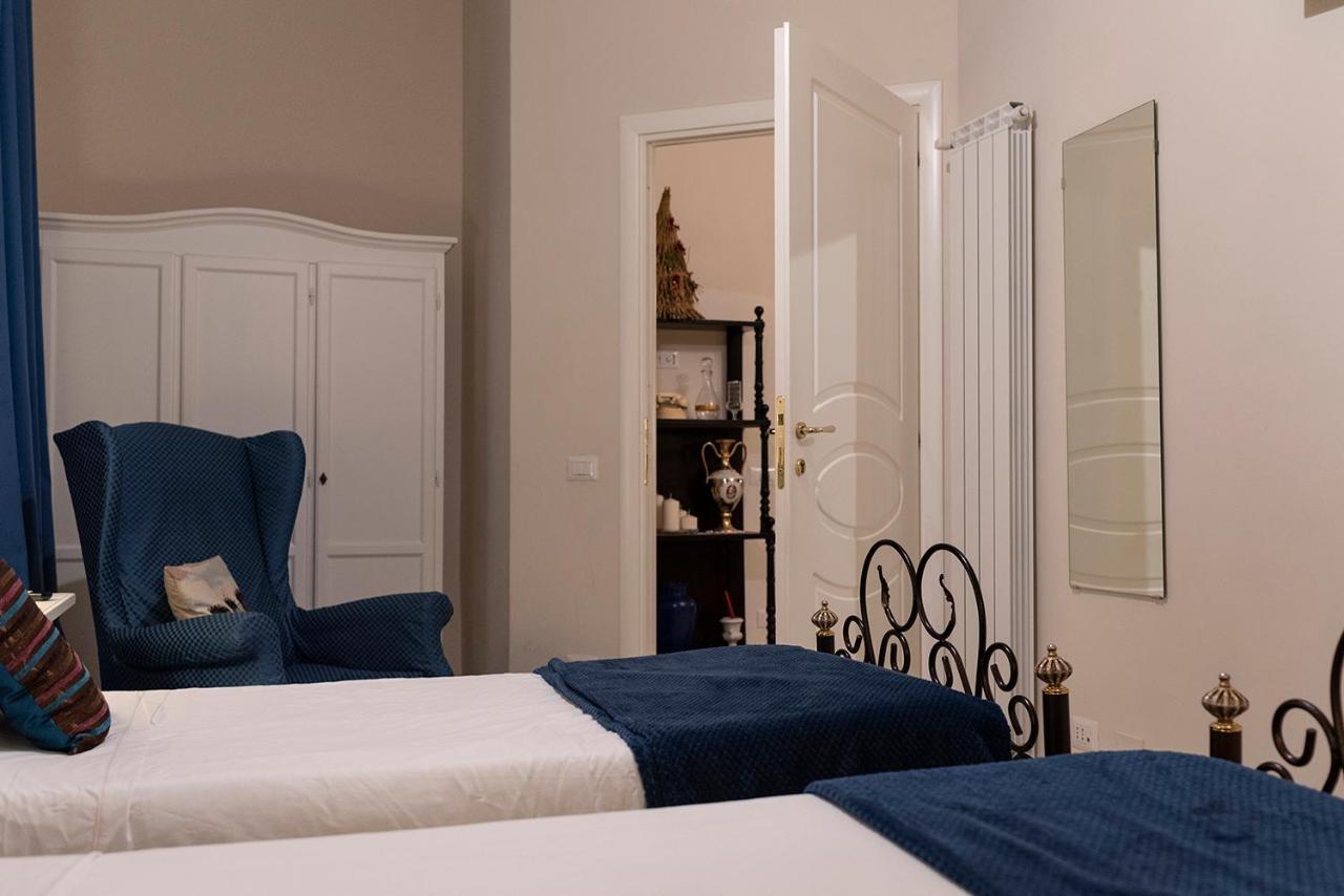 Bed & Breakfast Domus Borbonica Napels