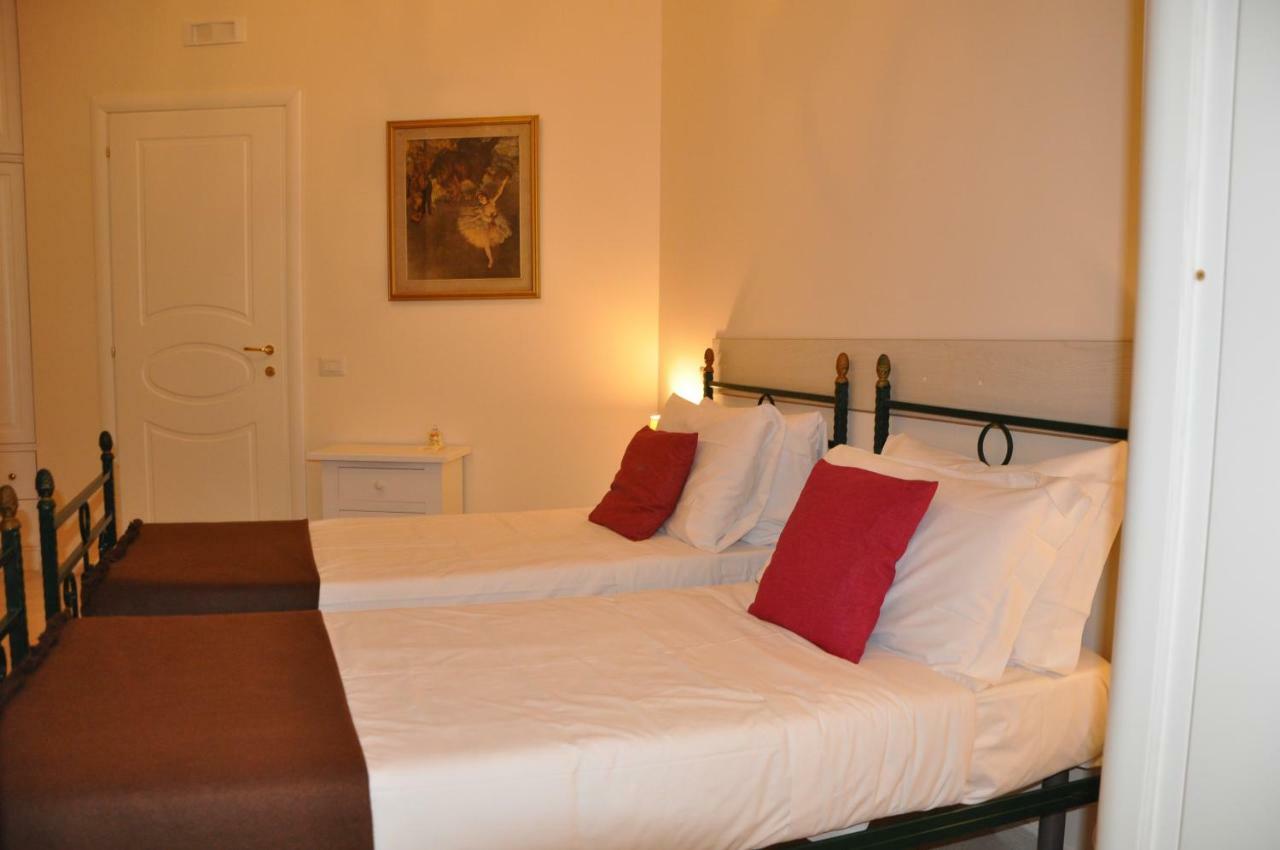 Domus Borbonica 3* Napels